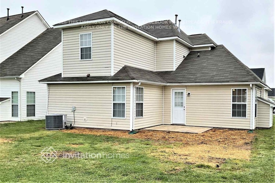 Building Photo - 5807 Bridgeway Dr