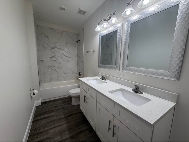 Building Photo - 2215 Andalusia Blvd