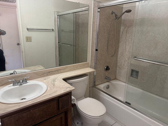 Building Photo - 3327 Jayanne Way