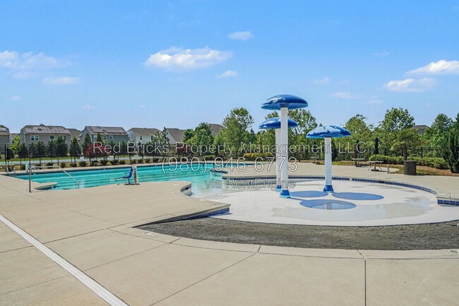Building Photo - 16110 Winfield Hall Dr