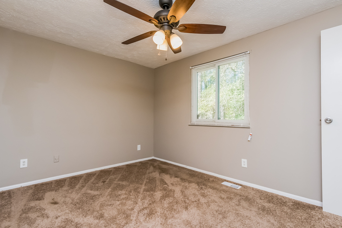 Building Photo - 4784 White Oak Trail