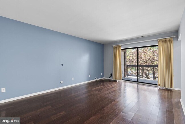 Building Photo - 6 Mullingar Ct