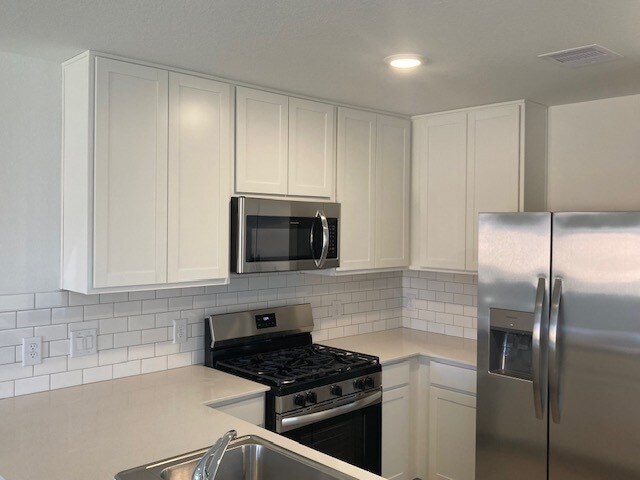 Building Photo - 17955 Valle Cupa Ln