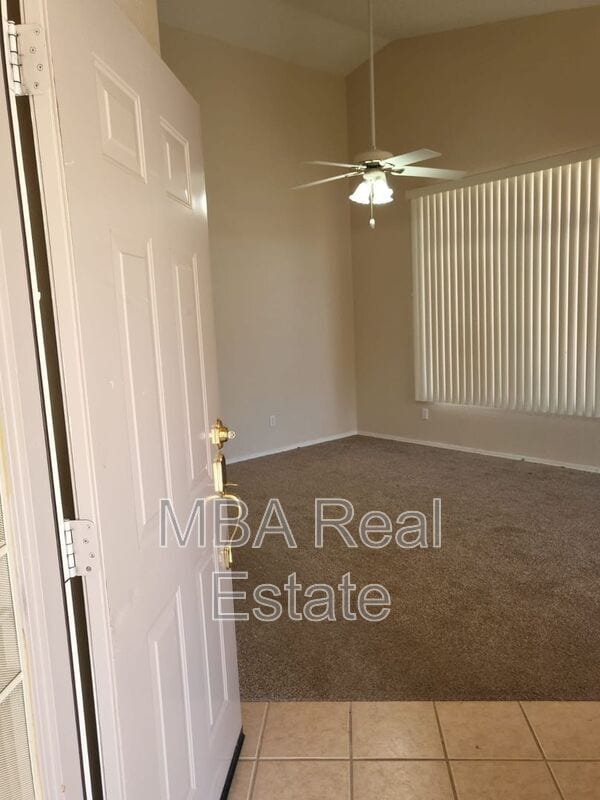 Building Photo - 277 S Wild Horse Way