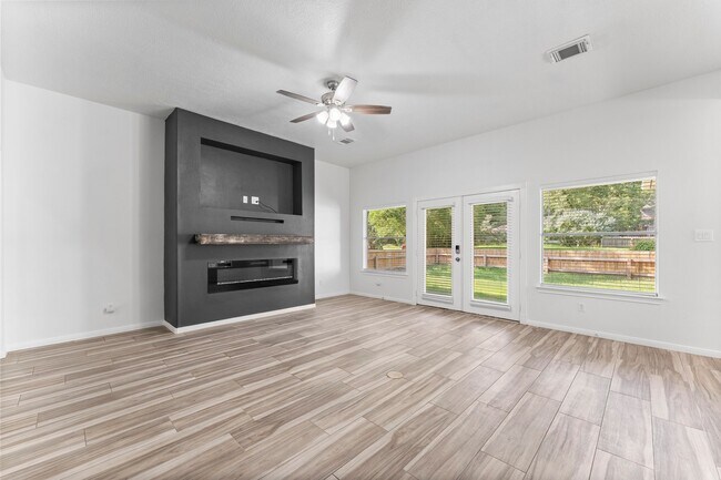 Building Photo - 2333 Stableridge Dr