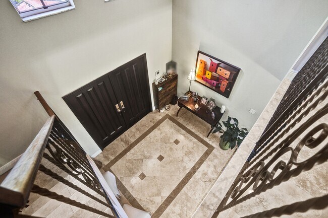 Building Photo - 1534 Palancia Ave