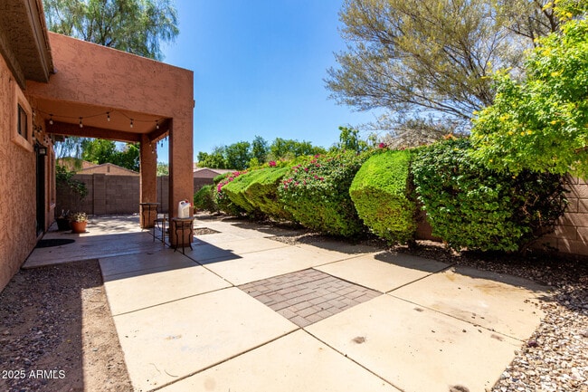 Building Photo - 7039 S Golfside Ln