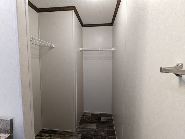 Building Photo - 204 Colorado St