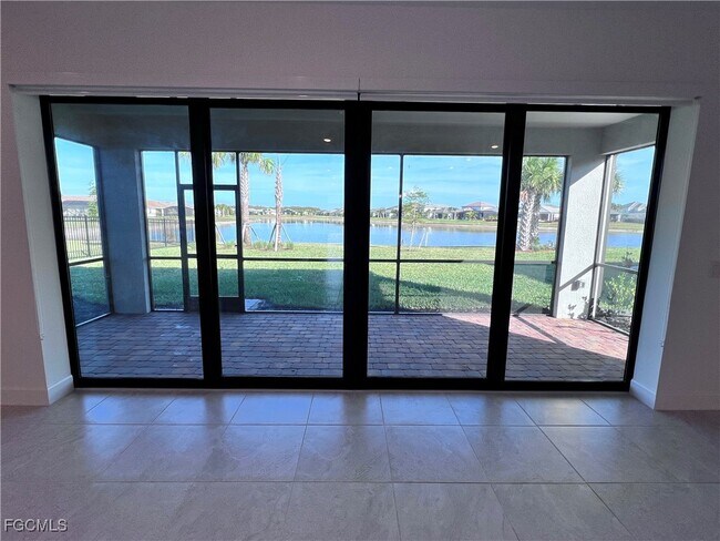 Building Photo - 3700 Passion Vine Dr