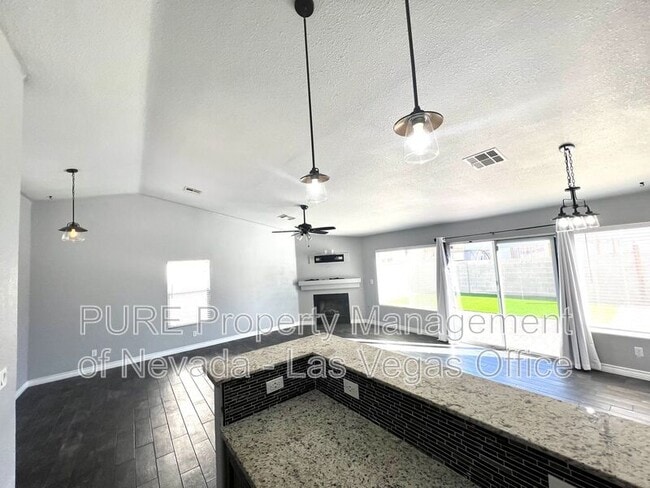 Building Photo - 1401 Healing Waters Ln