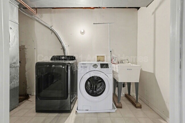 Building Photo - 1012 Aquia Dr