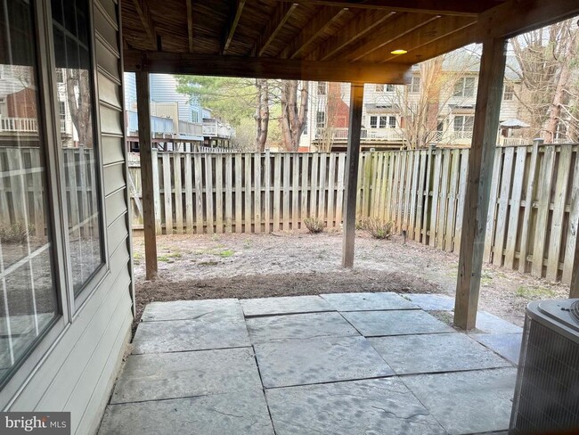 Building Photo - 552 Winding Rose Dr