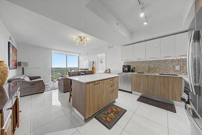 Building Photo - 5252 NW 85th Ave