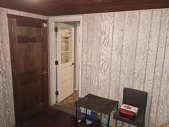 Building Photo - 1656 Hamburg Tpke