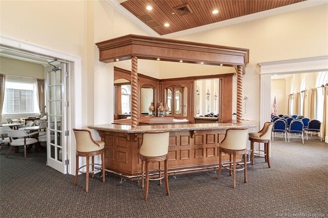 Building Photo - 2371 SW Carriage Hill Terrace