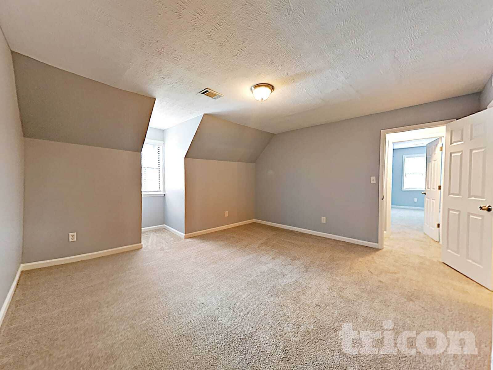 Building Photo - 5171 Salem Dr