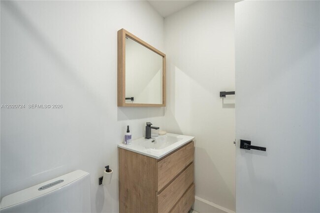 Building Photo - 545 NW 47th St
