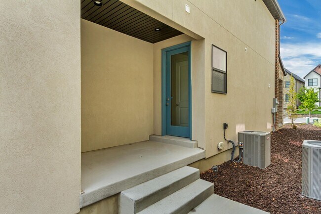 Building Photo - 3 Bedroom 2.5 Bathroom Home in Eagle Mountain!