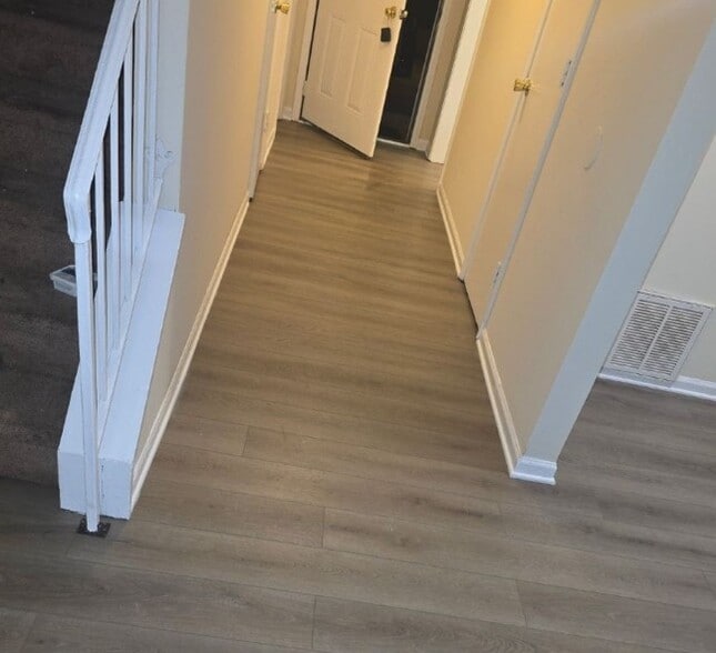 Building Photo - 2110 Kings Gate Cir