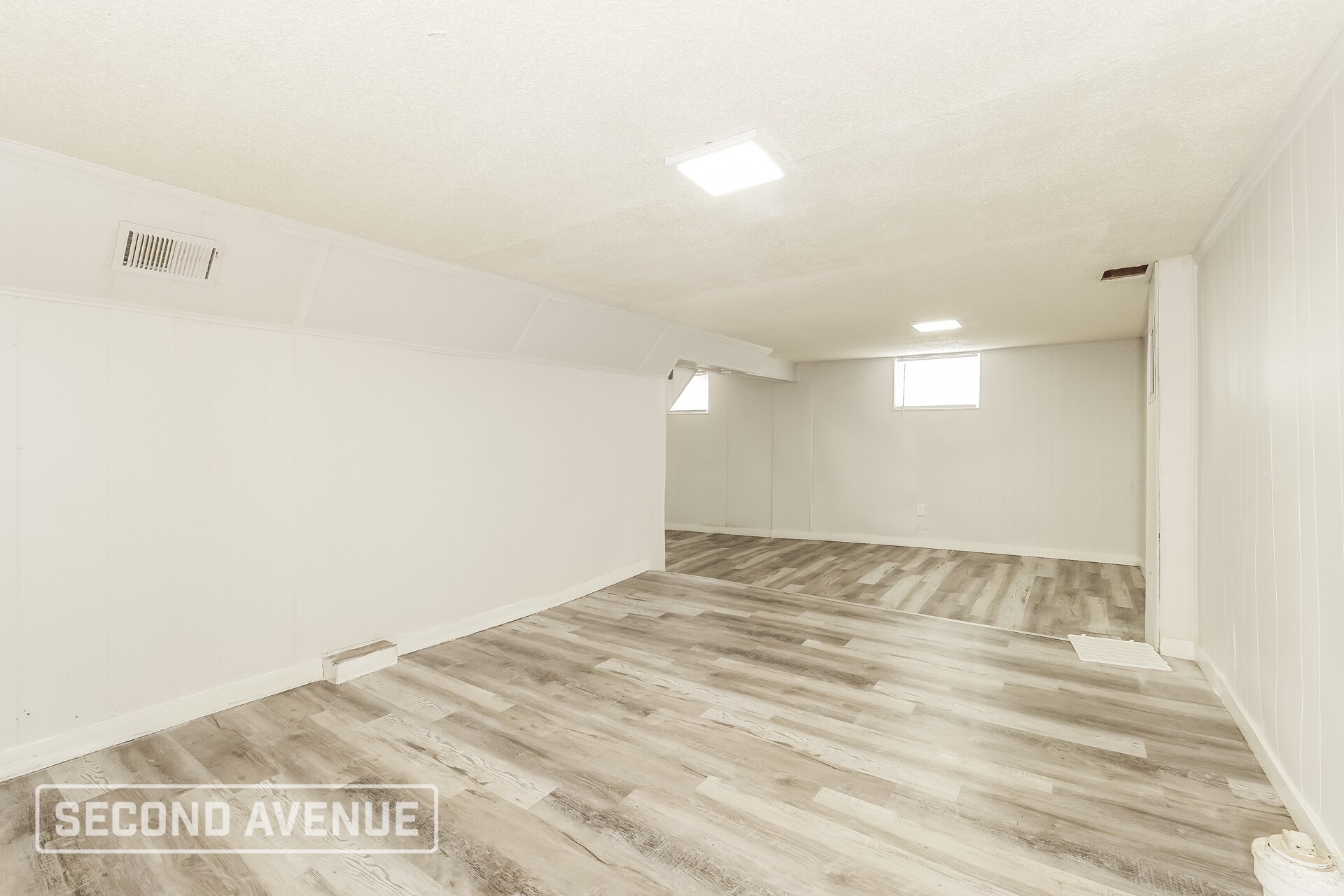 Building Photo - 5622 Indiana Ave