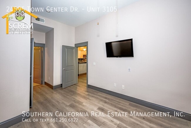Building Photo - 24595 Town Center Dr