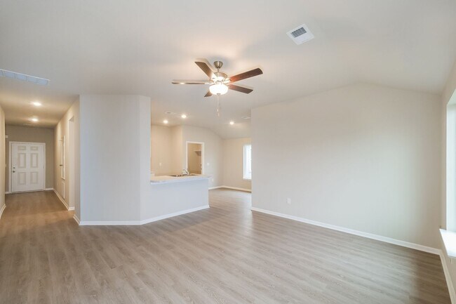 Building Photo - DO NOT MISS THIS! March Move-In Special! New neighborhood - Brand New 3 Bed / 2 Bath in Spring Hi...