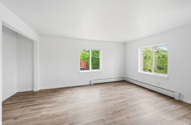 Building Photo - $1,440.95 with $300 Off the first month's rent,  2 Beds - 1 Bath, Condo in Denver with Granite Co...