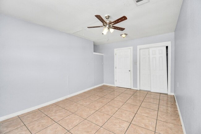 Building Photo - 6713 Neff St