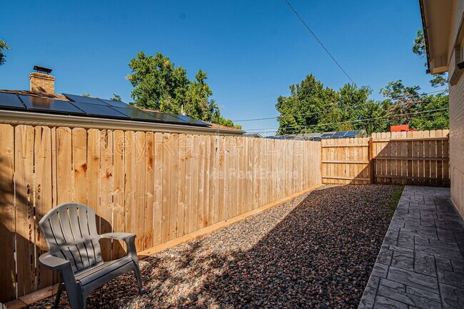 Building Photo - 6636 Depew St