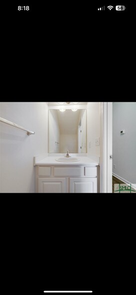 Building Photo - 400 Tibet Ave