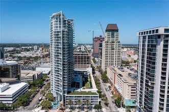 Building Photo - 175 1st St S