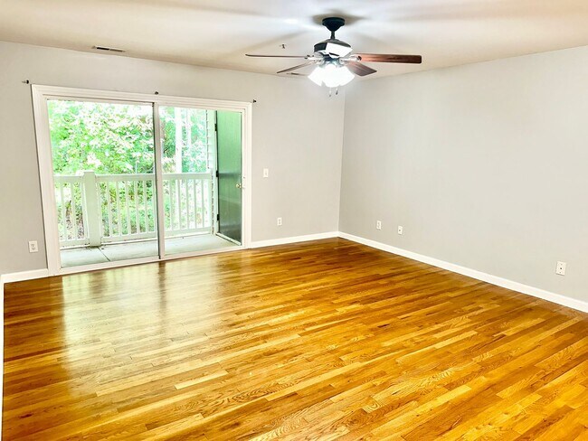 Building Photo - 2800 Trailwood Pines Ln