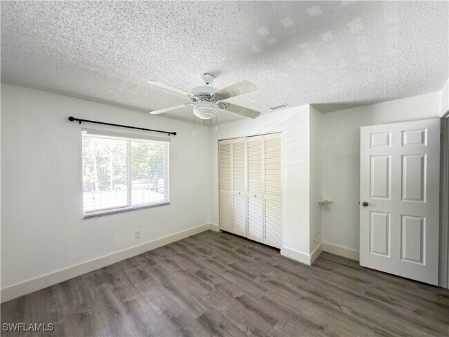 Building Photo - 3451 County Barn Rd