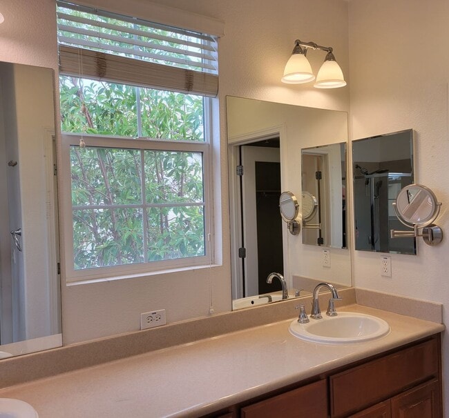 Building Photo - Large Condo in Cupertino City Center– Less...