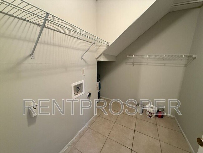 Building Photo - 4307 S Semoran Blvd