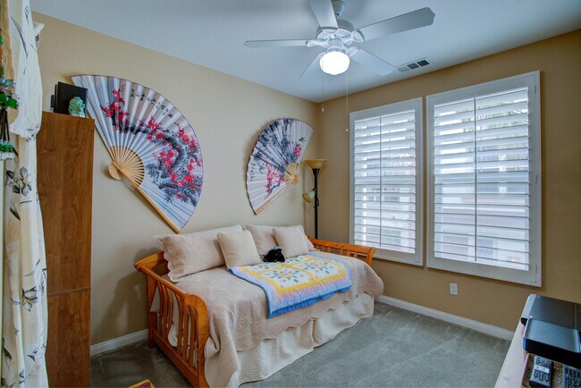 Building Photo - 825 Harbor Cliff Way, Unit 265