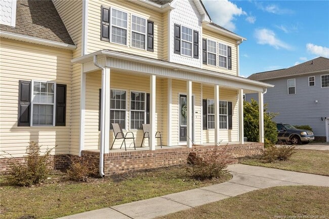 Building Photo - 3825 Barnsdale Dr