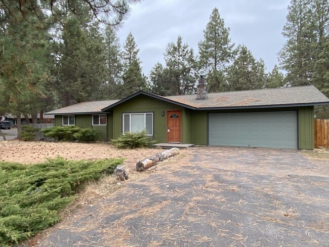 Primary Photo - 3 bedroom 2 Bath home - Knoll Heights - Gr...