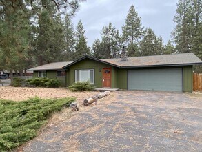 Building Photo - 3 bedroom 2 Bath home - Knoll Heights - Gr...