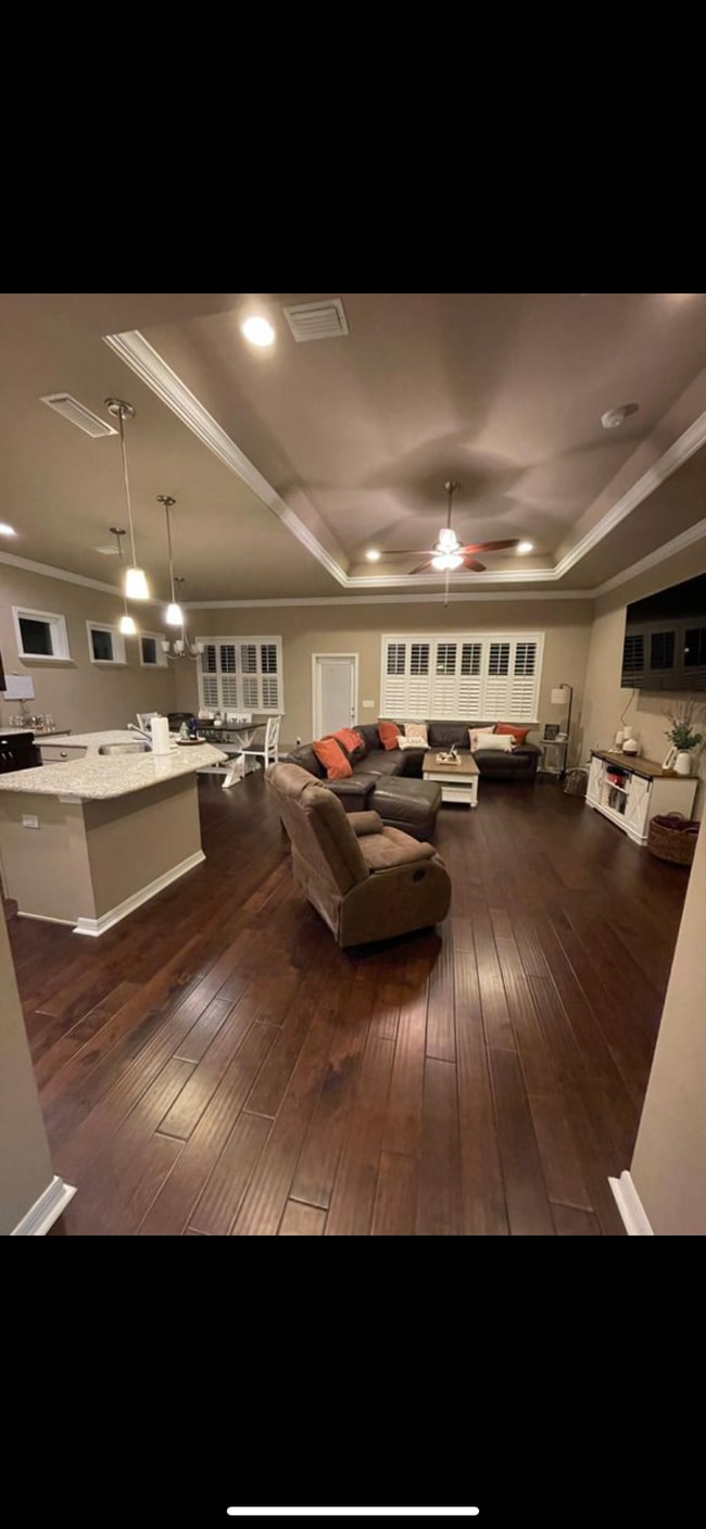 Building Photo - 6420 SW 50th St