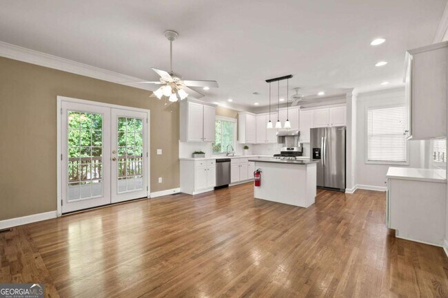 Building Photo - 10950 Kimball Crest Dr