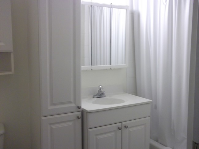 2320 N Dixie Hwy - The Pershing Suites - The Pershing Suites