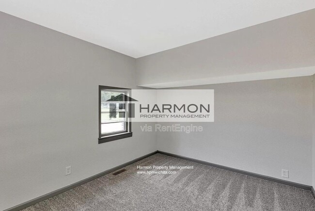 Building Photo - 8302 E Gilbert St