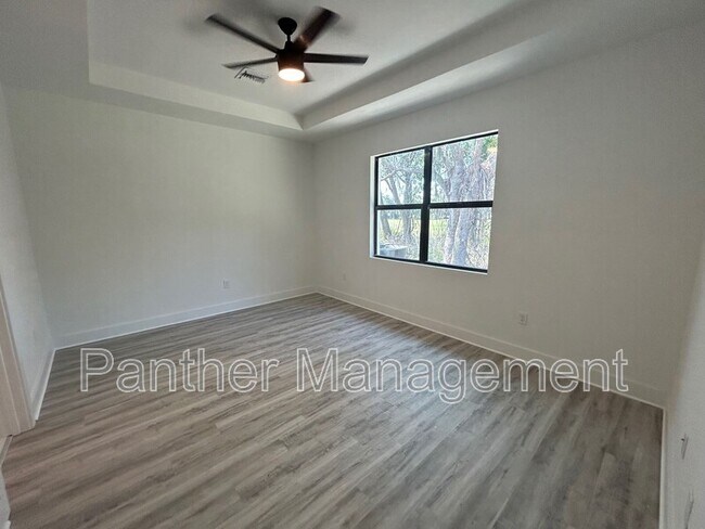 Building Photo - 26481-26483 Explorer Rd