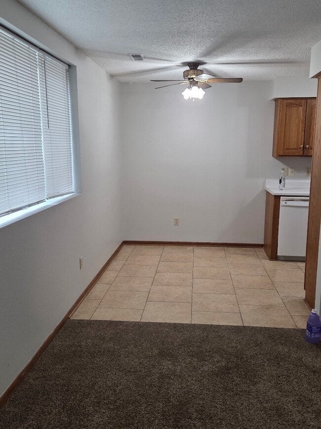 Primary Photo - 315 N 1st St