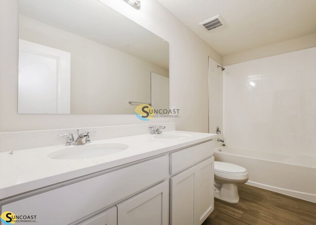 Building Photo - 3821 SW 43rd Ct