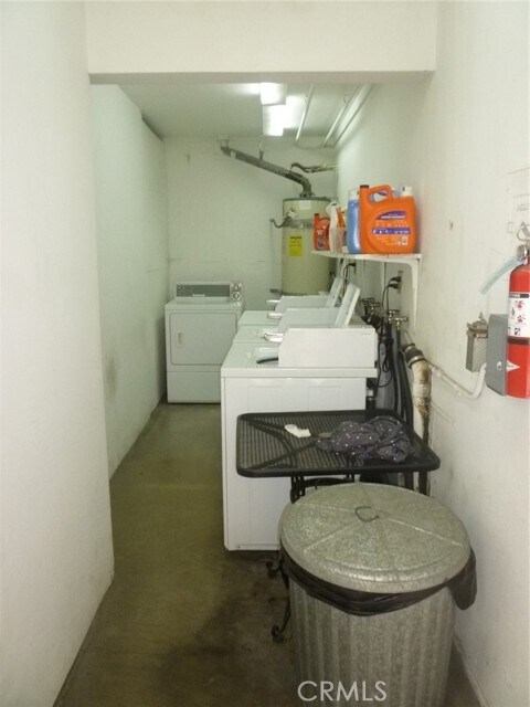 Building Photo - 15910 Harvard Blvd