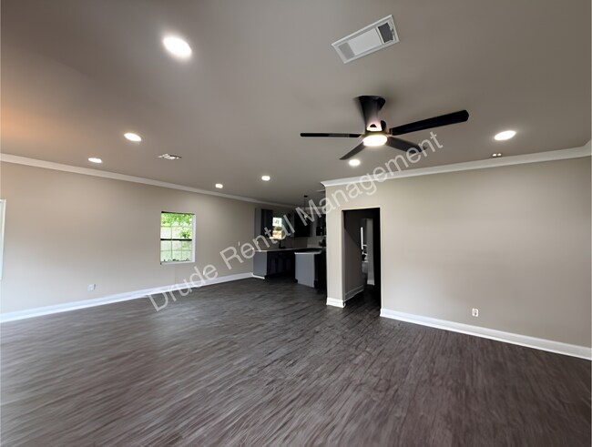 Building Photo - Remodel and Charming Home