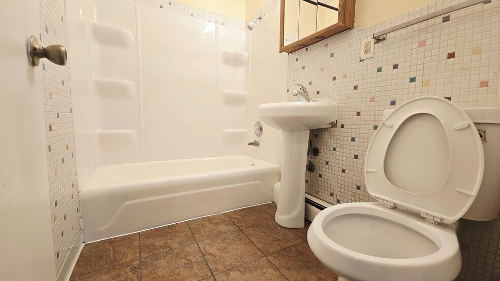 Interior Photo - Harrison Ave