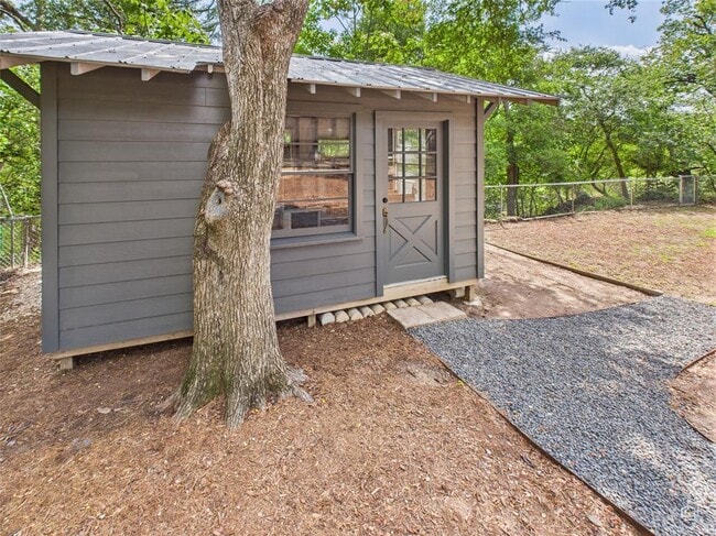 Building Photo - 7019 Creighton Ln